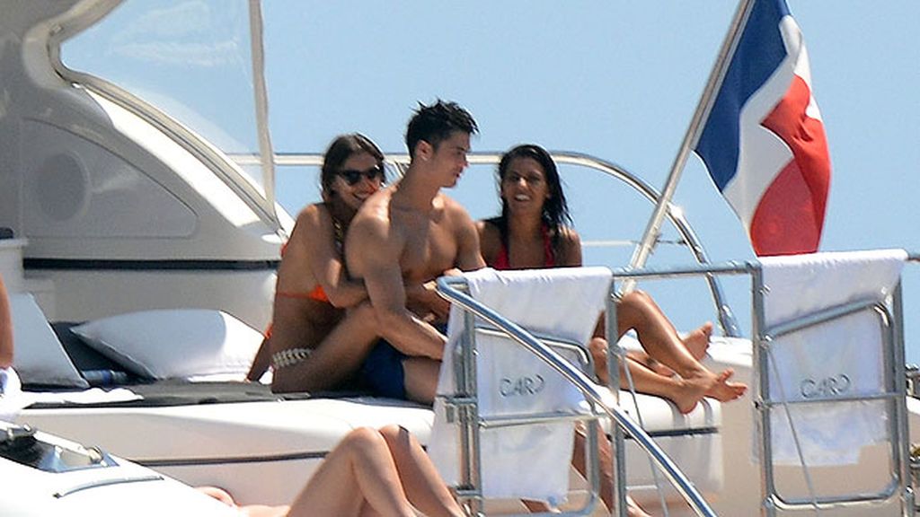 Cristiano se deshizo en cuidados con su hijo