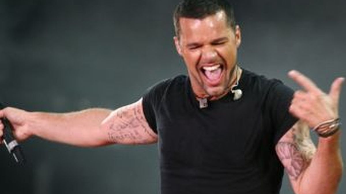 Ricky Martin salió del armario el pasado año y desde entonces, asegura que algunas de sus seguidoras le han dicho que no escucharán más su música por su condición sexual.