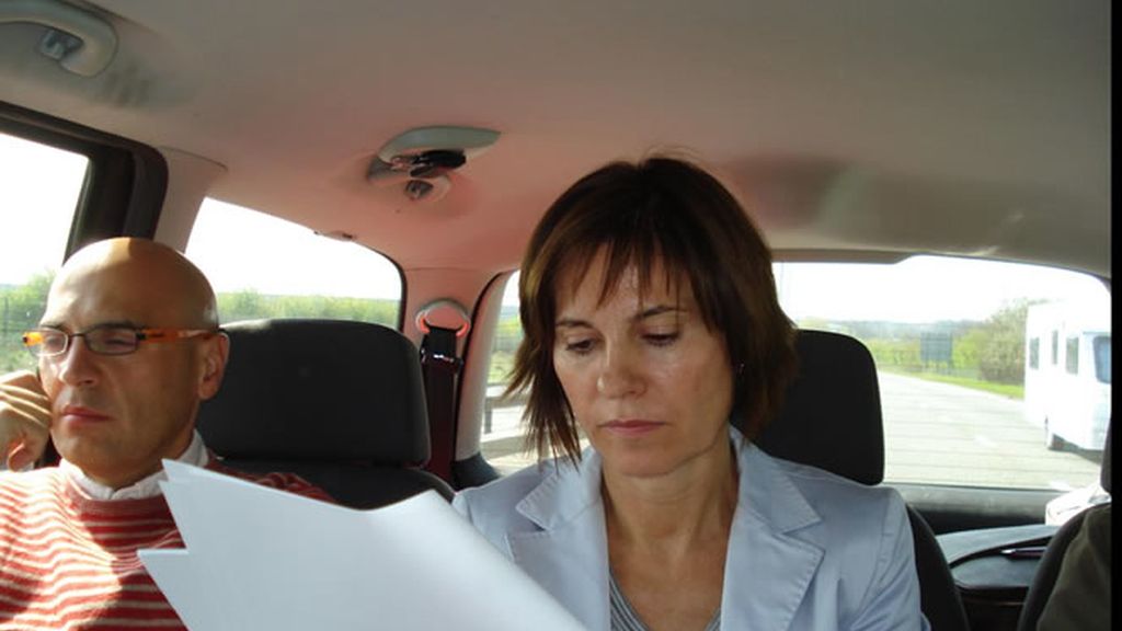 En el coche de camino a la entrevista, repasé de nuevo la documentación del caso, los cuestionarios...