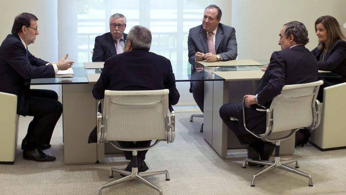 Rajoy se reúnes con sindicatos y patronal