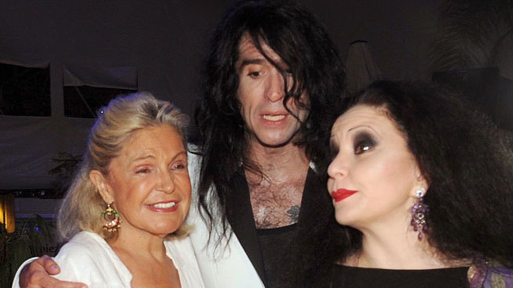 Alaska y Mario estuvieron divertidos junto a Beatrice de Orleans