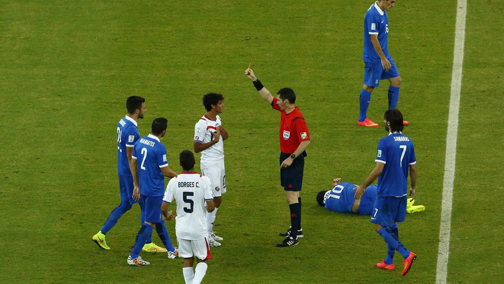 Tejeda empezó la segunda mitad con tarjeta amarilla