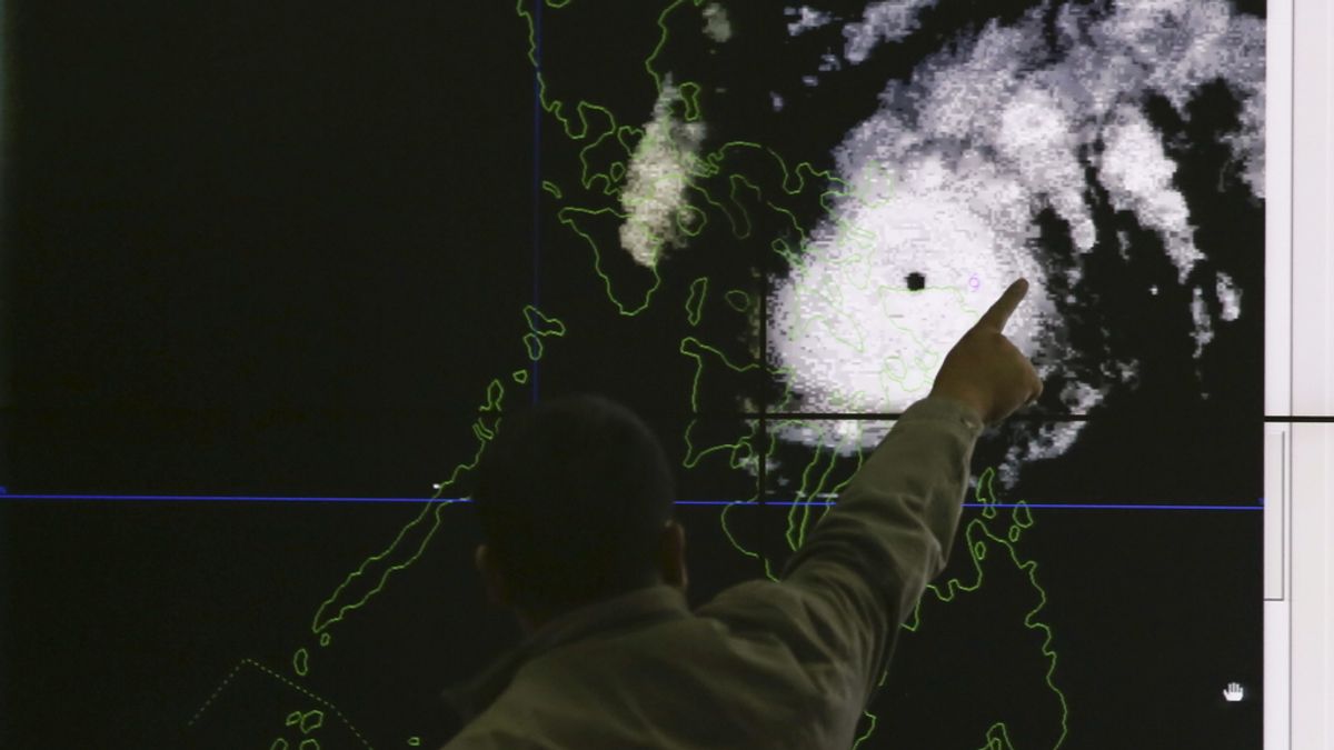 El tifón 'Melor' toca tierra en Filipinas dejando al menos 725.000 evacuados