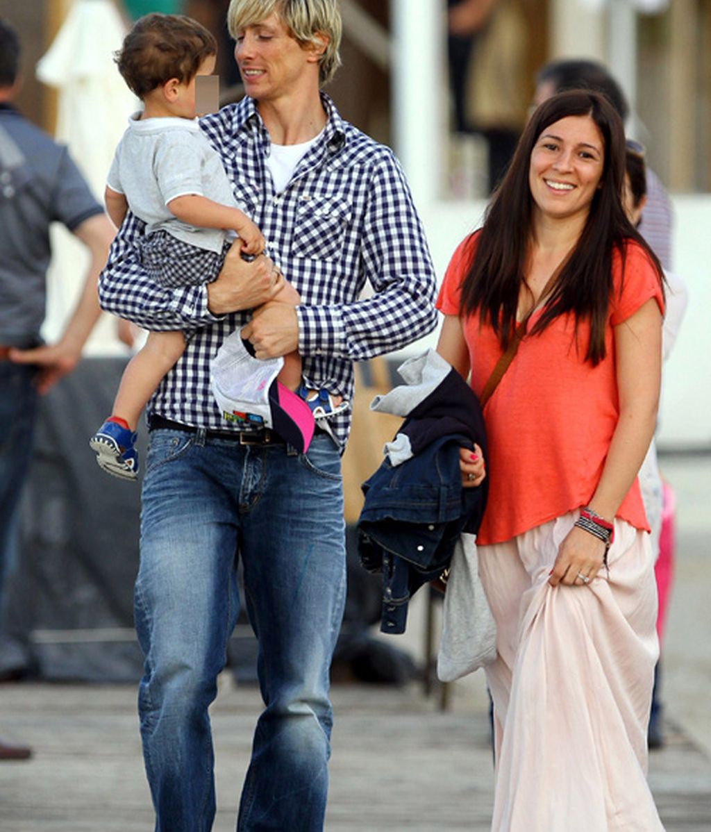 Fernando Torres y Álvaro Arbeloa, pasan el día con sus mujeres e hijos