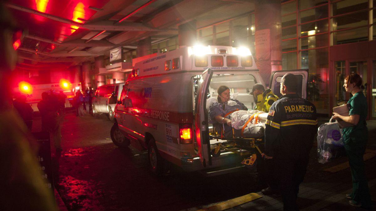 Evacuación del hospital Tisch de Nueva York por los efectos del huracán Sandy