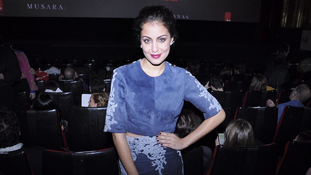 Hiba Abouk con un precioso dos piezas de Patricia Gómez Gracia