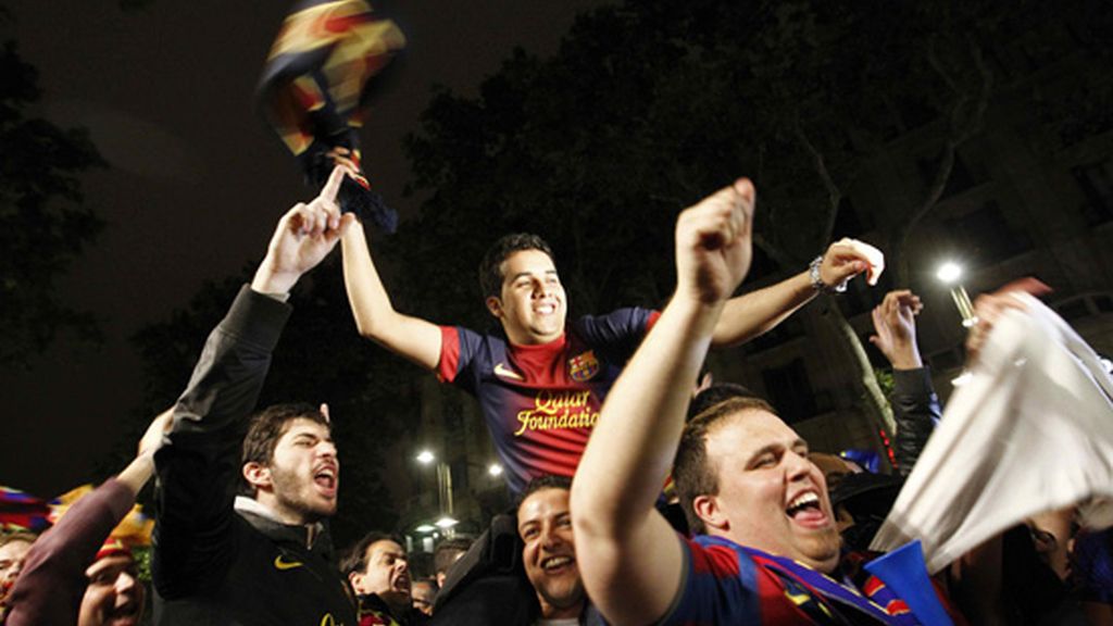 El alirón blaugrana inunda la plaza de Canaletas