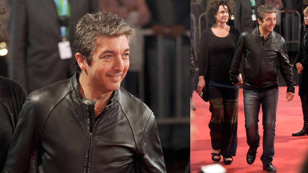 Ricardo Darín, de la mano de su pareja
