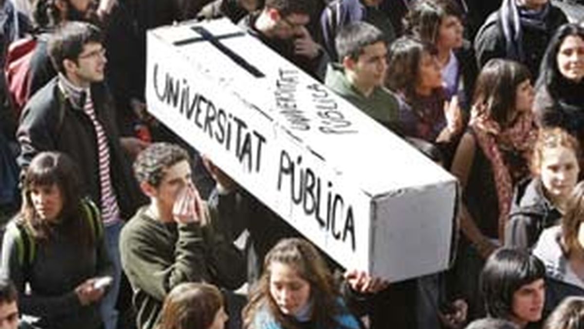 Manifestación contra el Plan Bolonia en Barcelona. Foto: EFE