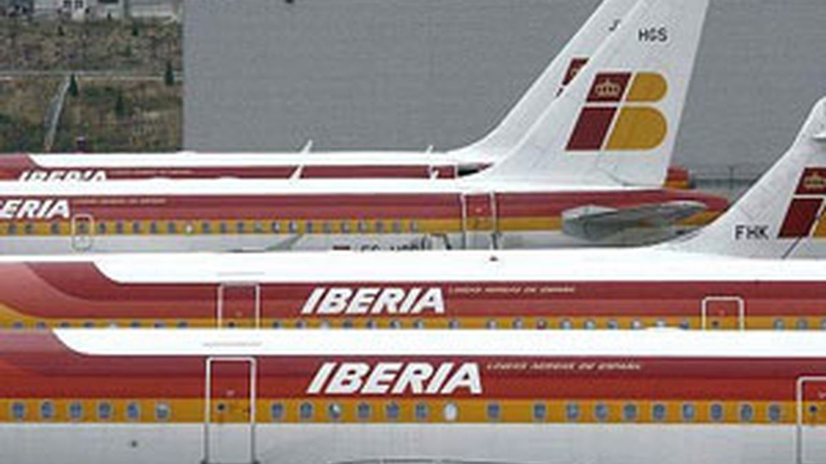 Iberia se ha visto obligada a cancelar ocho vuelos en el día de Nochebuena. Foto de archivo. EFE