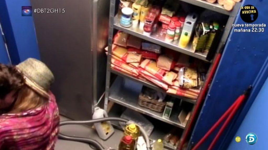 Jonathan, a Yoli: "Me la estas liando que flipas"