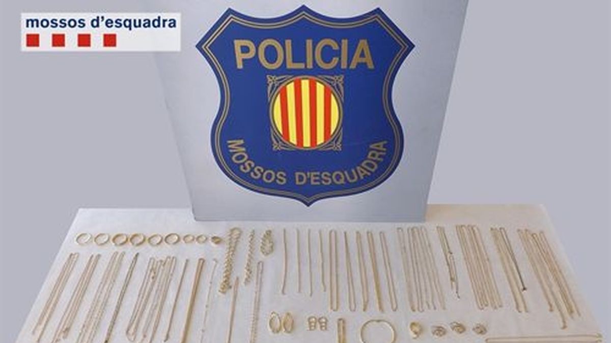 Desarticulada en Barcelona una banda dedicada a la venta de joyas falsas