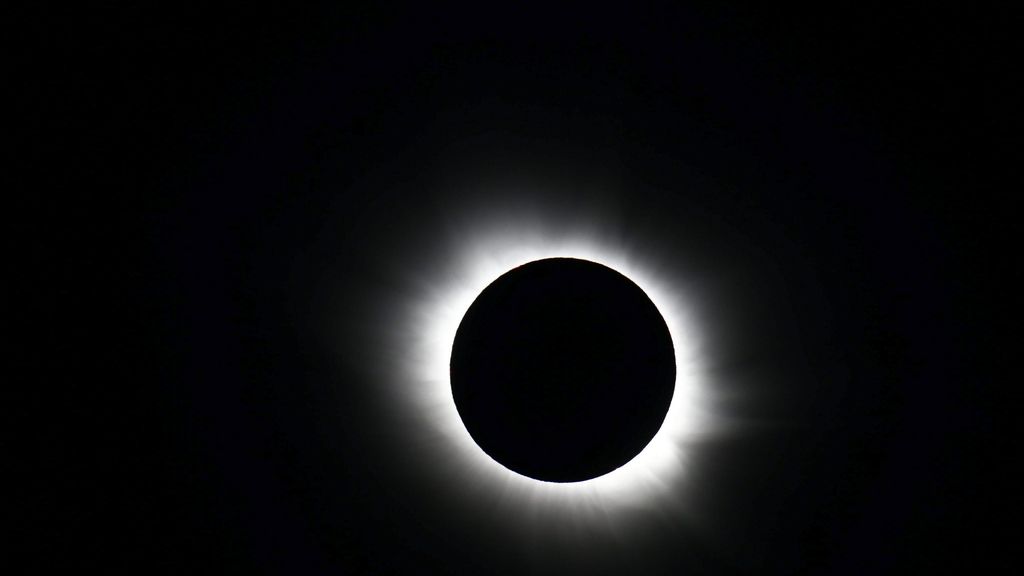 El eclipse visto desde Svalbard