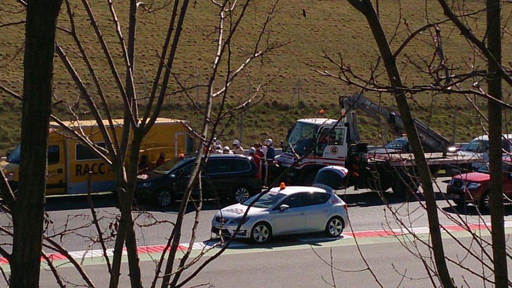 Alonso sufre un accidente en la curva 4 del Circuito de Catalunya