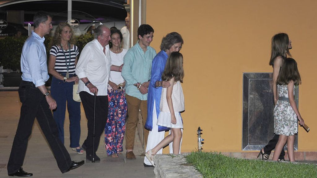 La infanta Cristina, Iñaki Urdangarín y sus hijos, los únicos ausentes