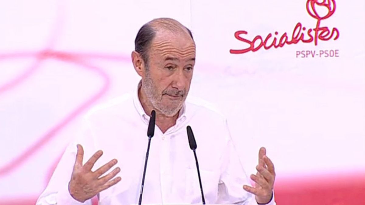 Rubalcaba: Cada voto al PSOE en las europeas será "un candado al cajón" en el que el PP tiene la ley