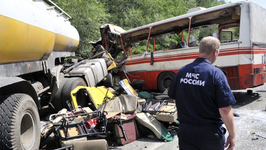 Colisión entre un autobús y un camión cisterna en Rusia
