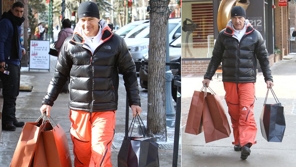 Antonio Banderas ultima las compras de Navidad