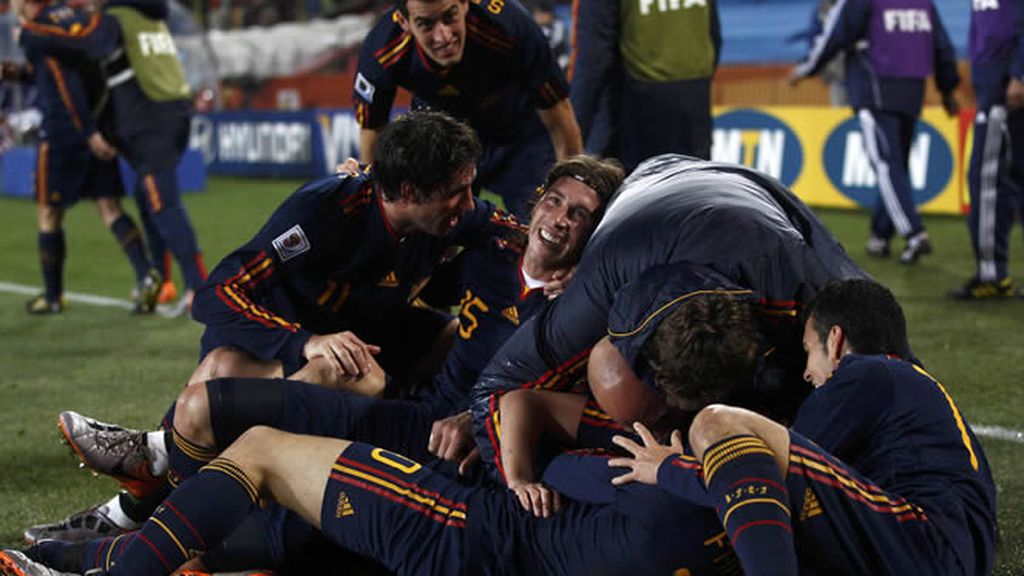 'La Roja' es una piña tras el gol del Guaje