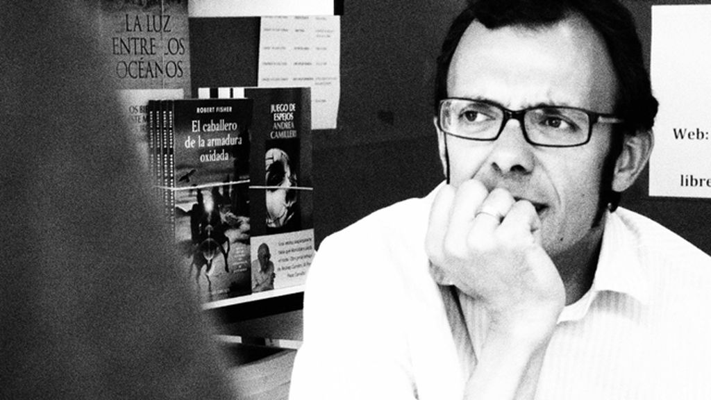 Isaac Rosa y 'La habitación oscura', su novela
