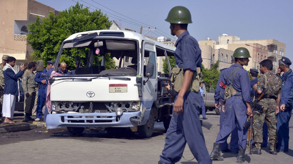 Seis muertos por un ataque contra un autobús de militares en Yemen