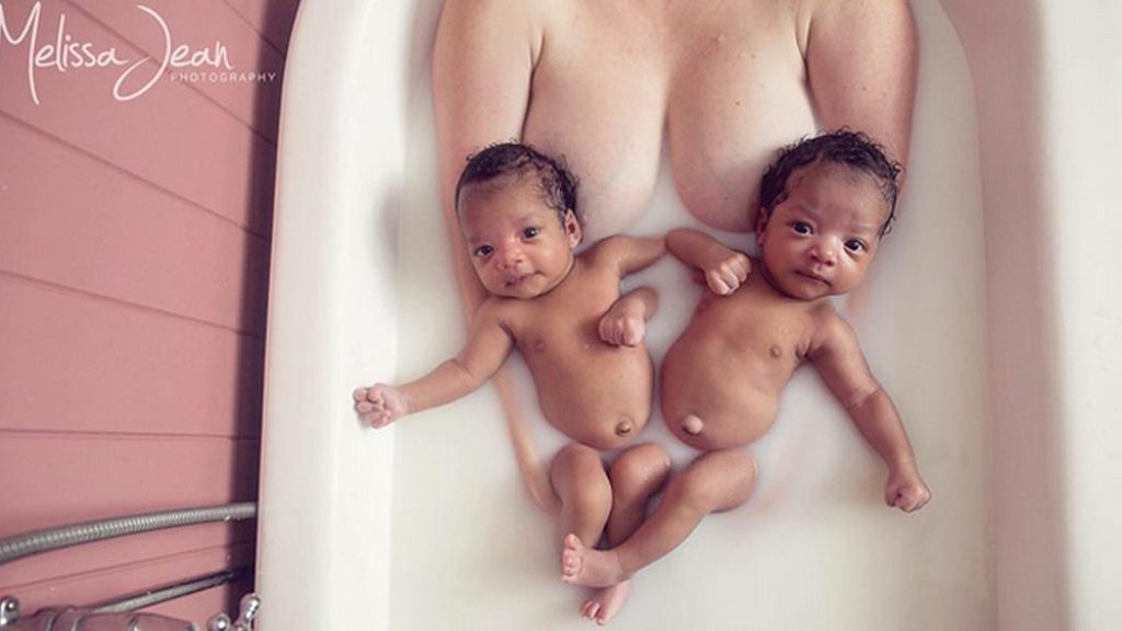 Instagram bloquea un perfil que muestra partos y bebés mamando
