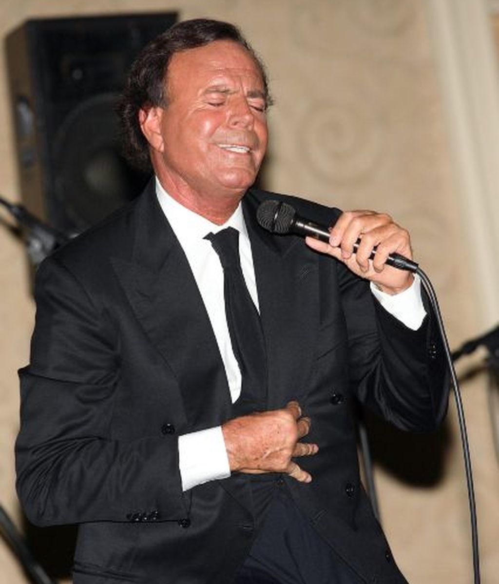 'Abrázame', de Julio Iglesias