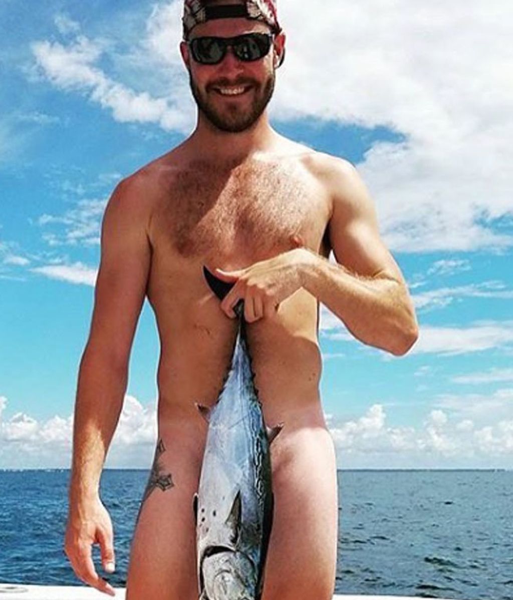 Utilizan los peces como "calzoncillos"