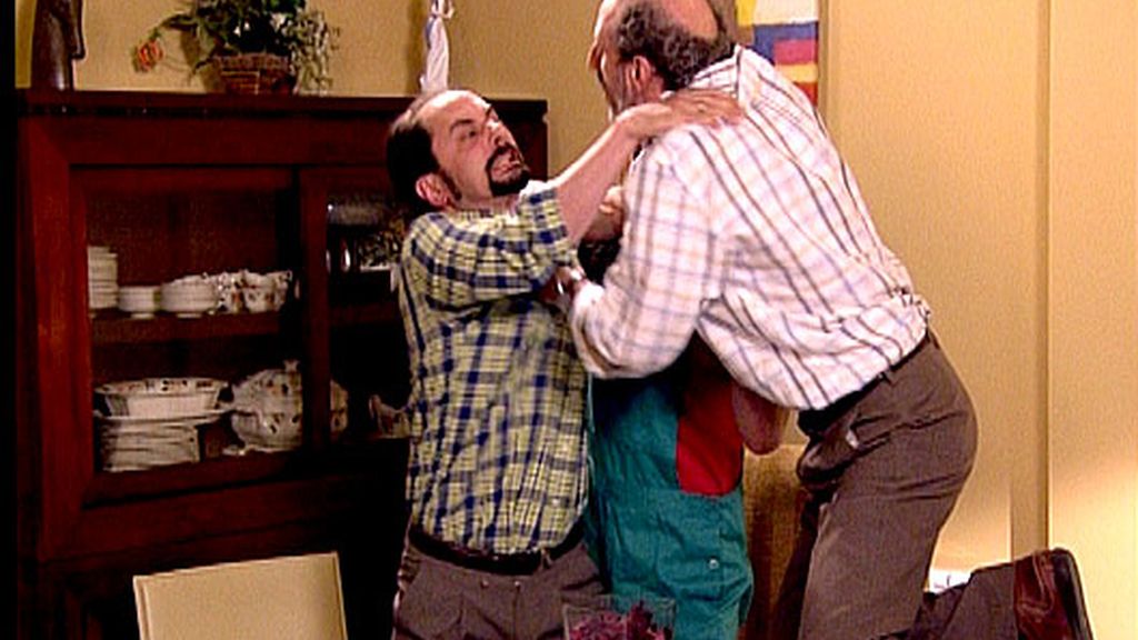 Cap. 11, T.2:  'Un datáfono, un suicida y un presidente en las últimas'