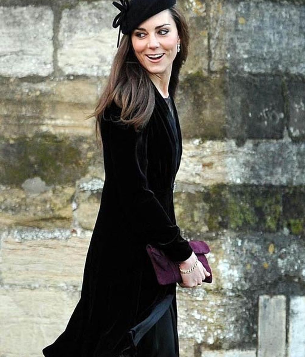 El Príncipe Guillermo y Kate Middleton toman nota en la boda de unos amigos