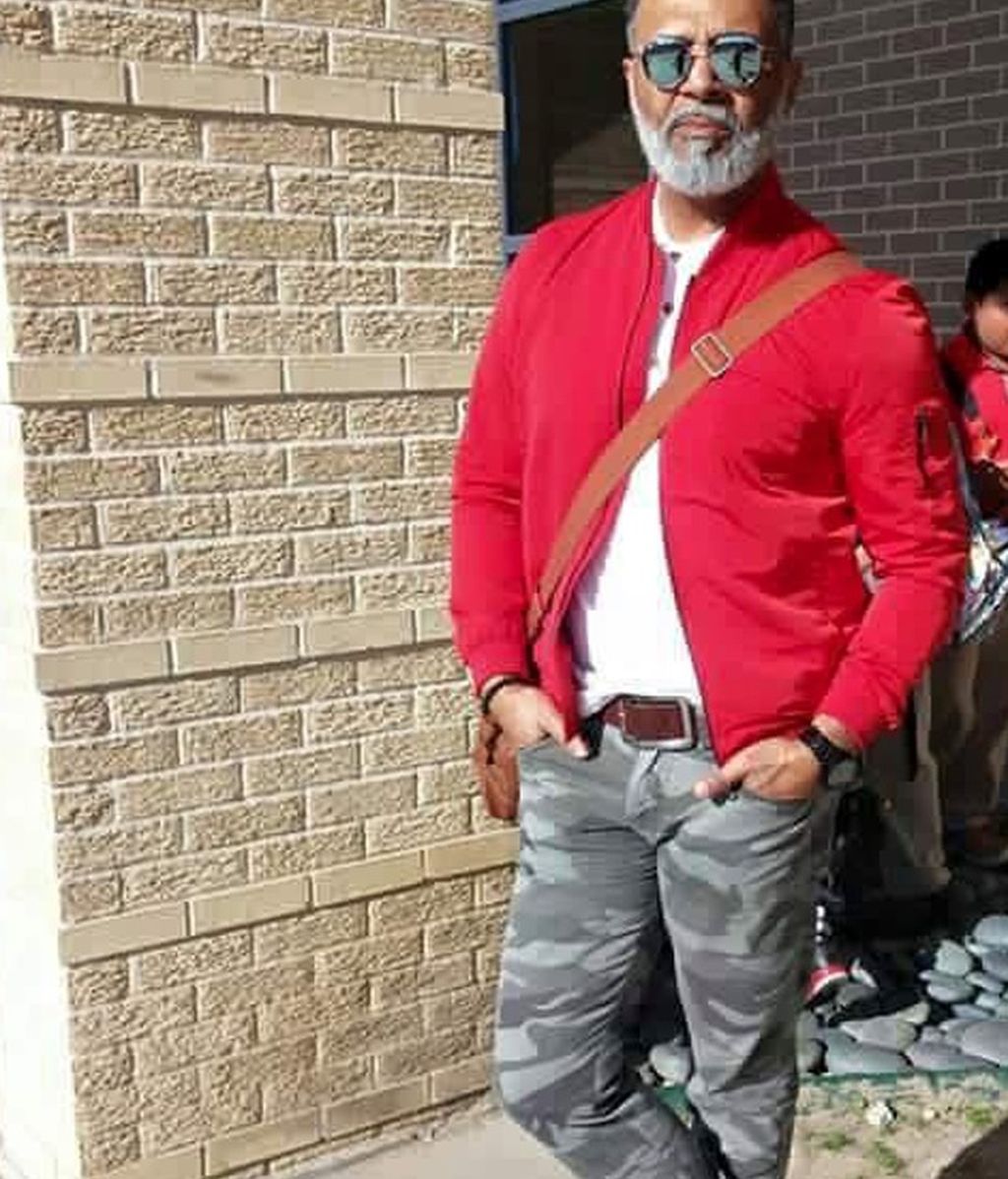 Alguien descubrió sus fotos en Facebook y le convirtió en un hastag #MrStealYourGrandma