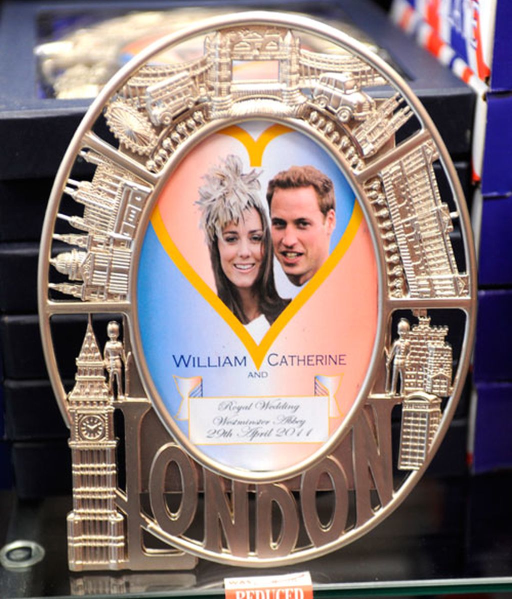 Los souvenirs de la boda de Guillermo y Kate: de lo clásico a lo freaky