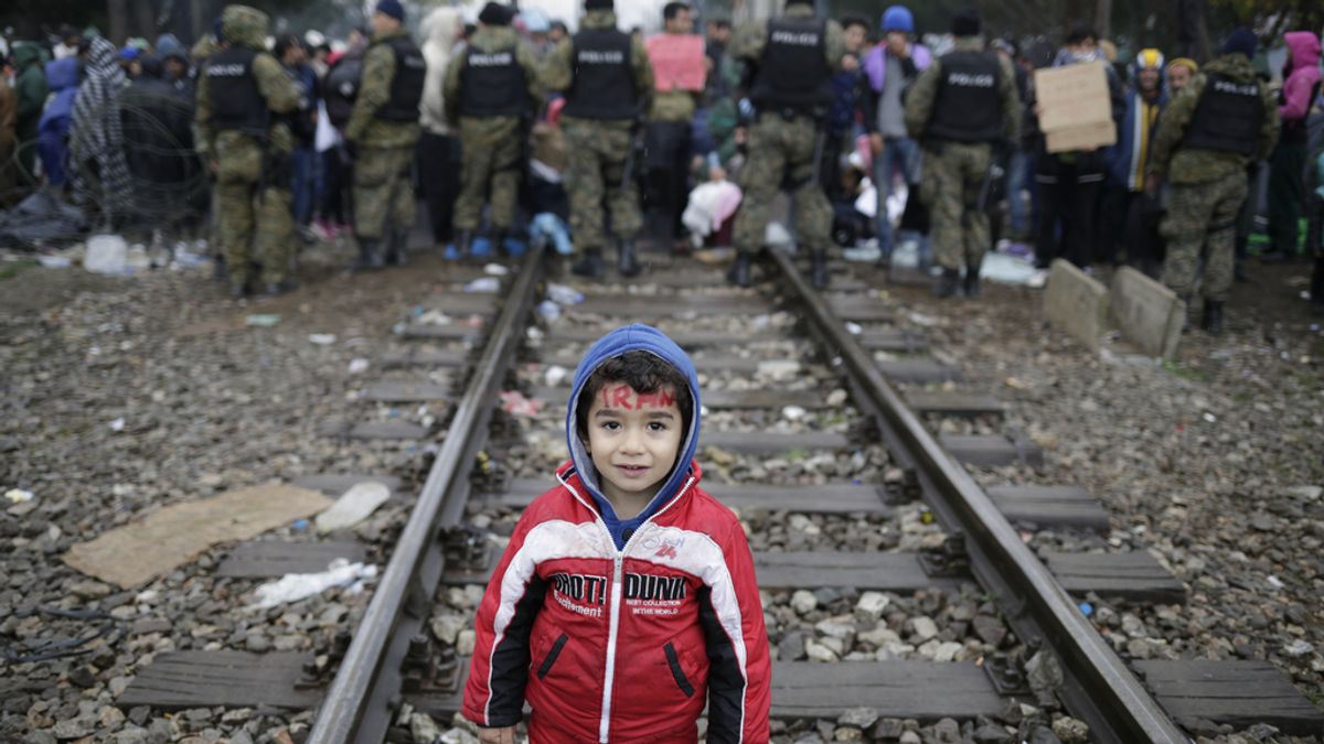 Los refugiados siguen a la espera de un tren que lo saque de Grecia