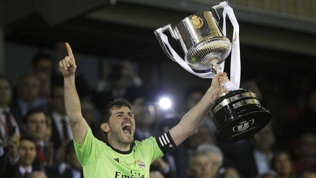 Casillas, 'el mejor portero de la historia'
