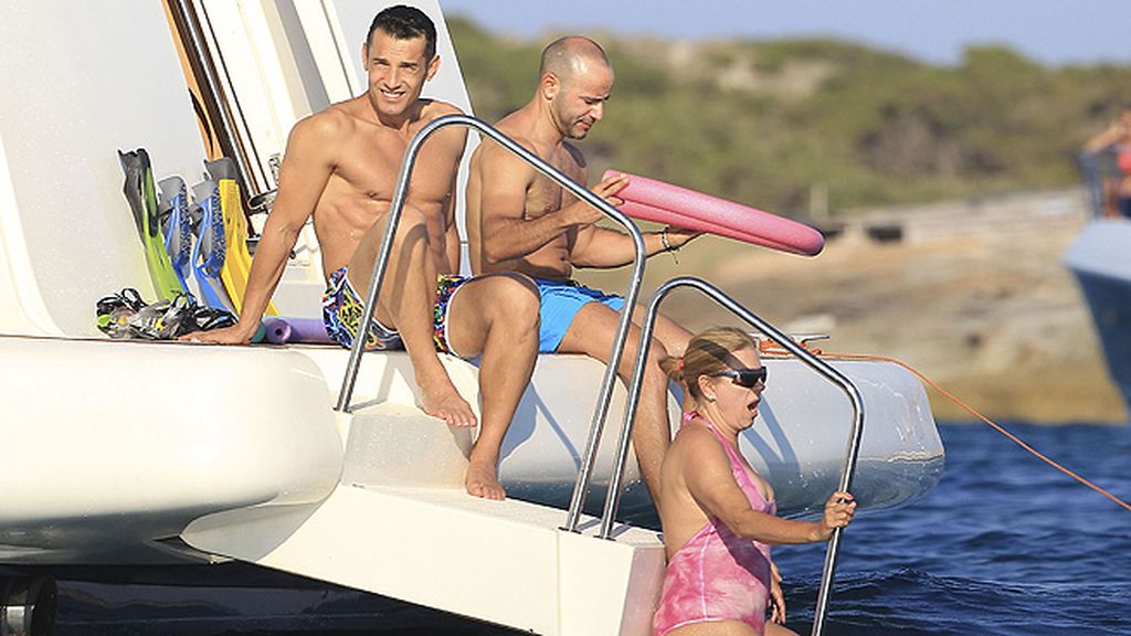 Jesús Vázquez y su marido Roberto celebran sus 12 años de amor en Ibiza