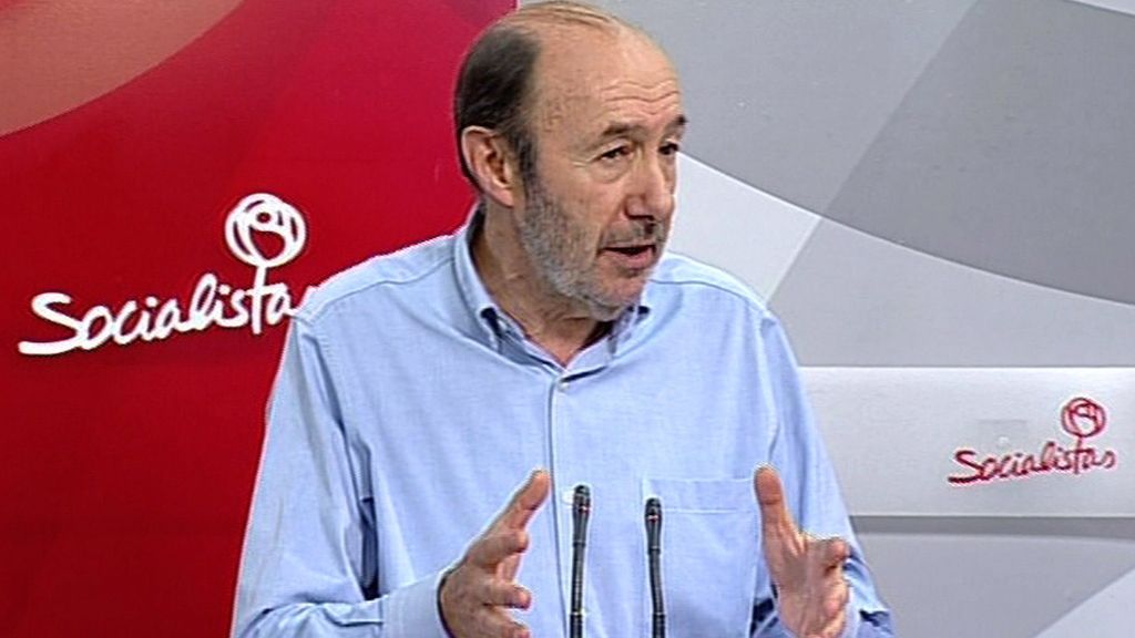Alfredo Pérez Rubalcaba anuncia primarias a finales de noviembre