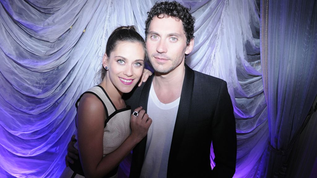 María León junto a su hermano Paco