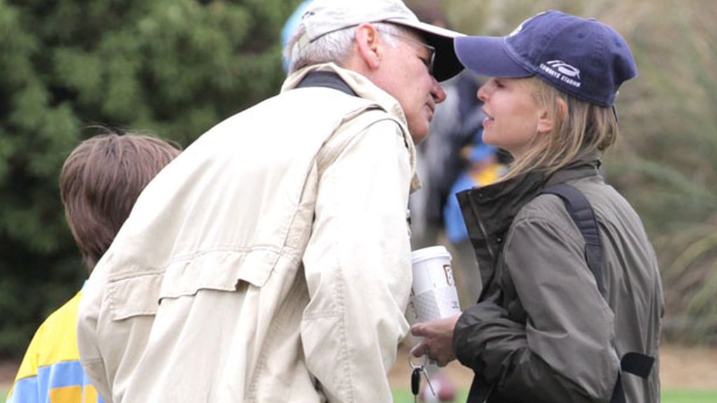 Calista adoptó al pequeño Liam en 2001; la actriz comenzó con Ford en 2004