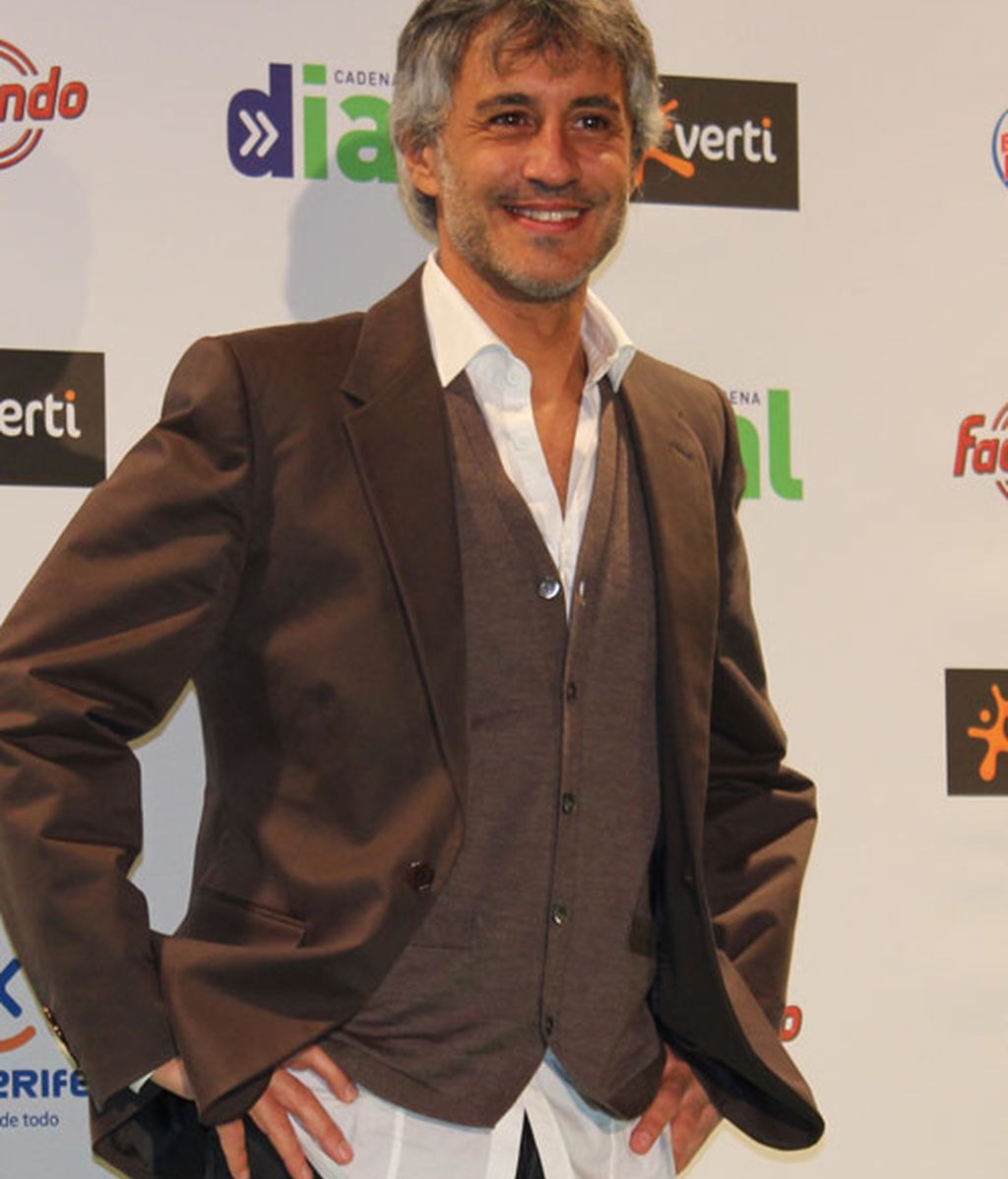 Famosos y premiados en el photocall de los Premios Cadena Dial