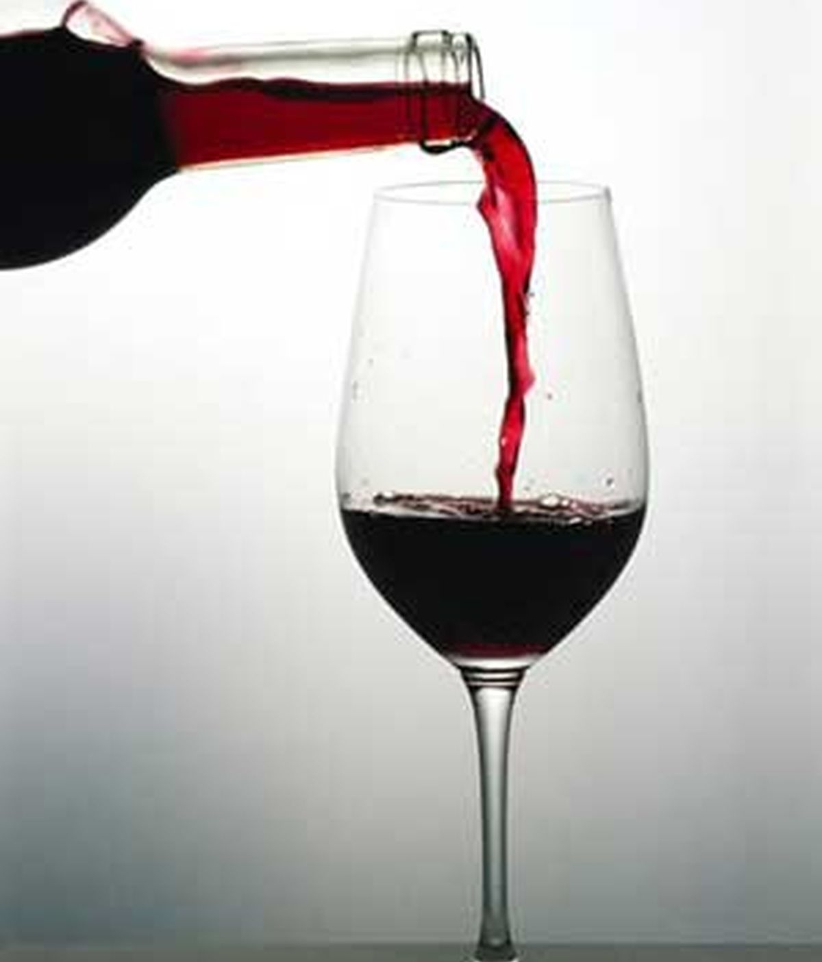 Los científicos lo dices, tomar vino es sano. FOTO:GTRES