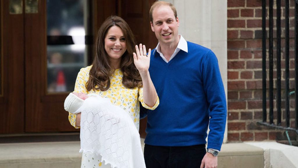 Los duques de Cambridge presentan a su primera hija