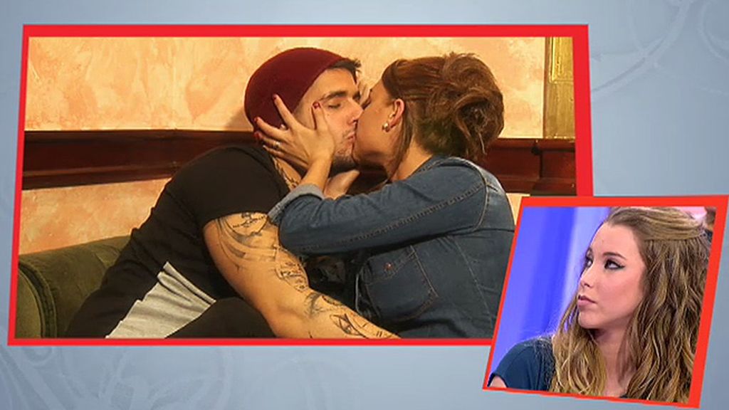 Iris, Laura, Paula y Diolinda se ven las caras en un karaoke