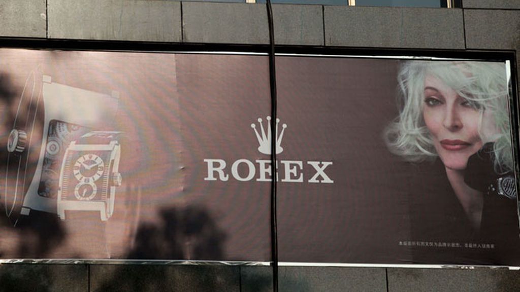 ‘Gucgi’, ‘Roeex’ o ‘Lancone’, marcas falsas en grandes anuncios en China