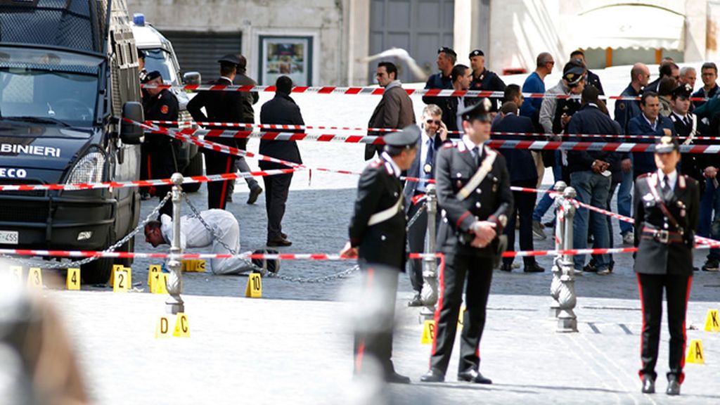 Tiroteo durante la toma de posesión de Letta