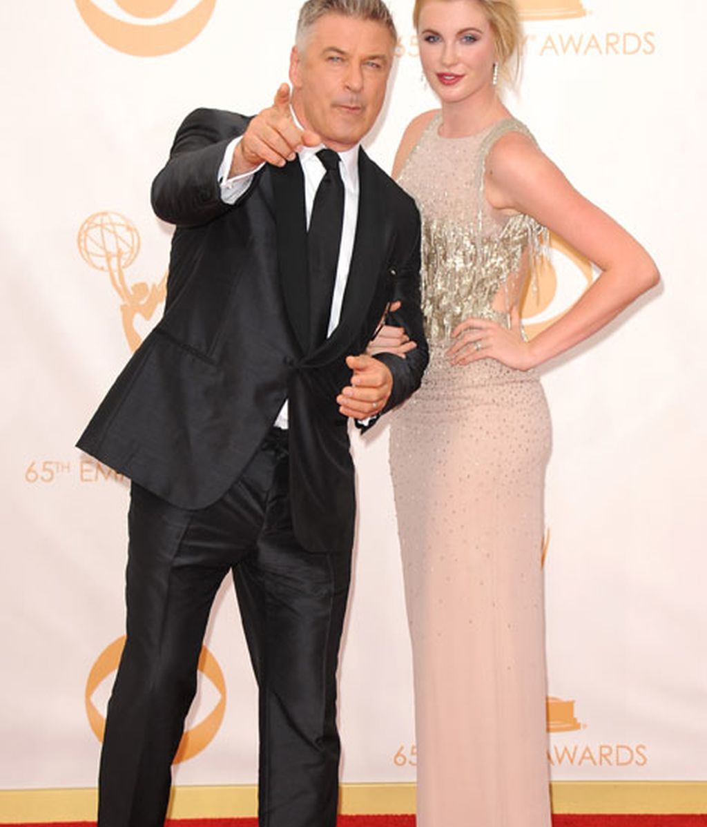 Alec Baldwin, acompañado por Ireland Baldwin