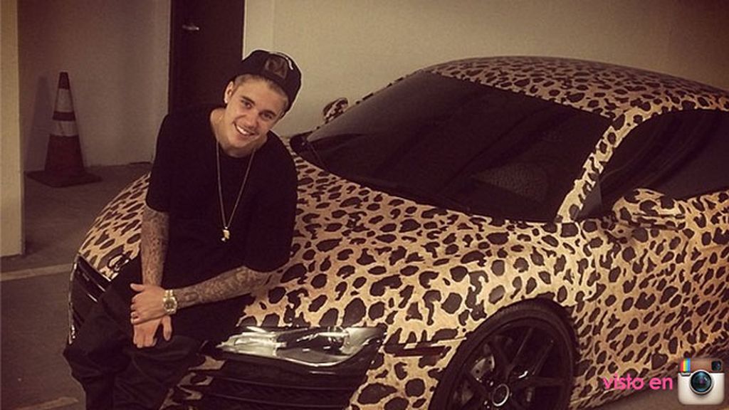 De leopardo, amarillo, plateado... los coches de Justin Bieber, cada vez más 'cantosos'