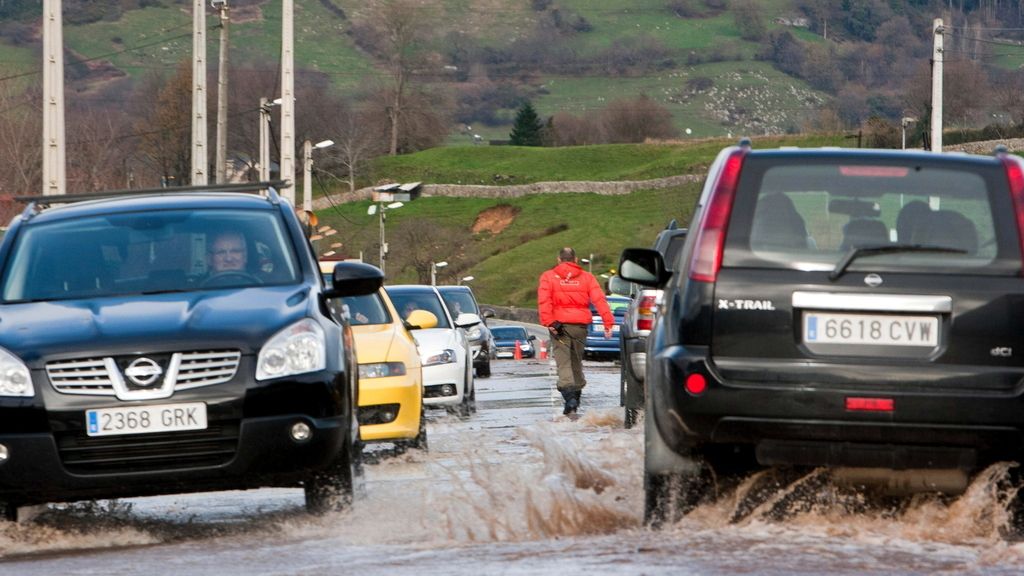 El temporal de viento y lluvia en la península, en imágenes