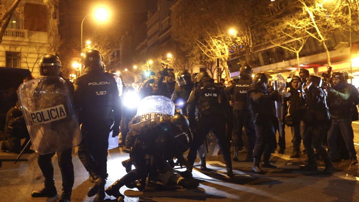 Miles de personas inundan Madrid contra los recortes