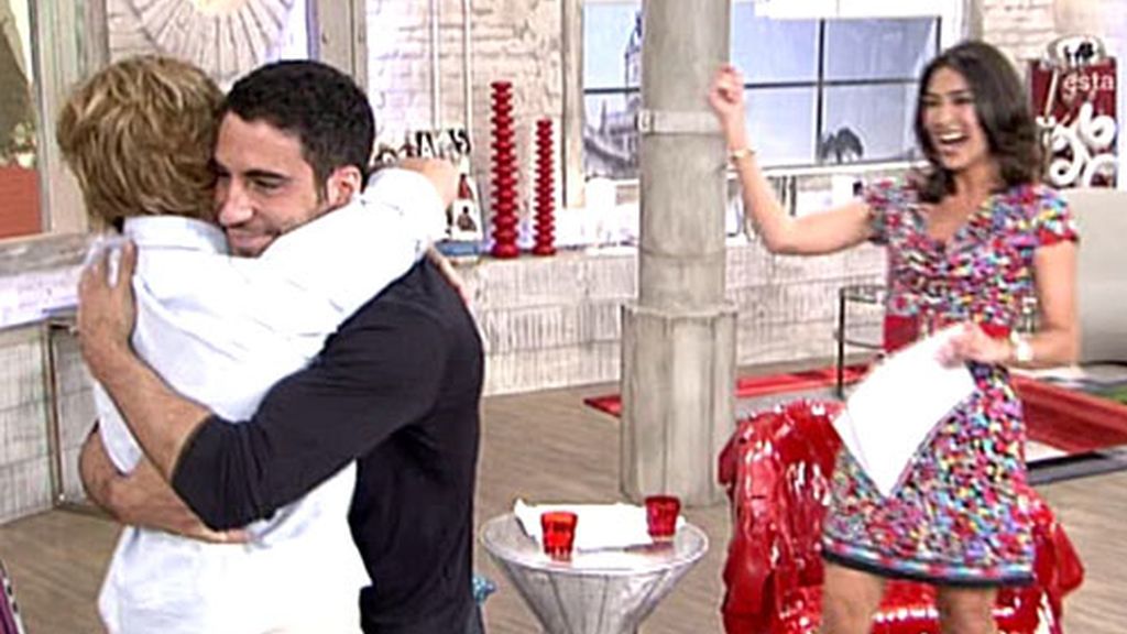 Mercedes Milá por fin cumple su sueño de conocer a Miguel Ángel Silvesre