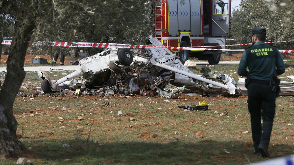 Se elevan a tres los fallecidos en la avioneta de Perales de Tajuña (Madrid)